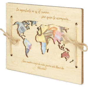 Tarjeta de madera viaje de bodas